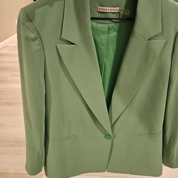 Alice + Olivia BRIGHT Green Denny Notch Blazer In Garden Green - Picture 12 of 13